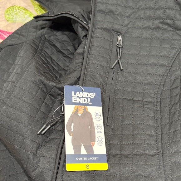 Lands’ End Black Quilted Hooded Jacket Women’s Coat Full Zip Lightweight Warm - Picture 5 of 5